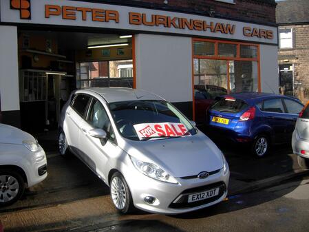 FORD FIESTA 1.4 Titanium